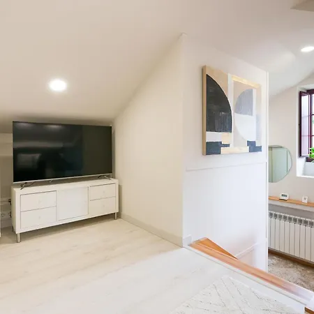 Atico Tipo Loft En San Sadurnino.