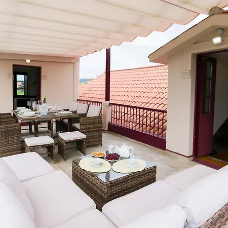 Atico Tipo Loft En San Sadurnino. Appartement *