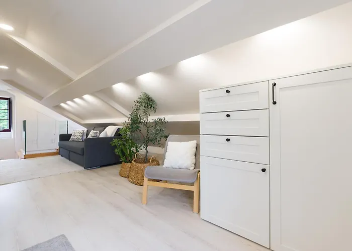 Atico Tipo Loft En San Sadurnino. San Saturnino