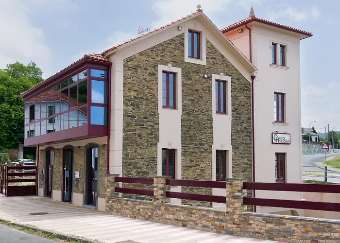 Atico Tipo Loft En San Sadurnino. アパート San Saturnino