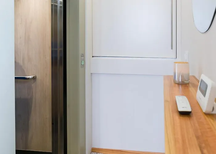 Atico Tipo Loft En San Sadurnino. アパート San Saturnino